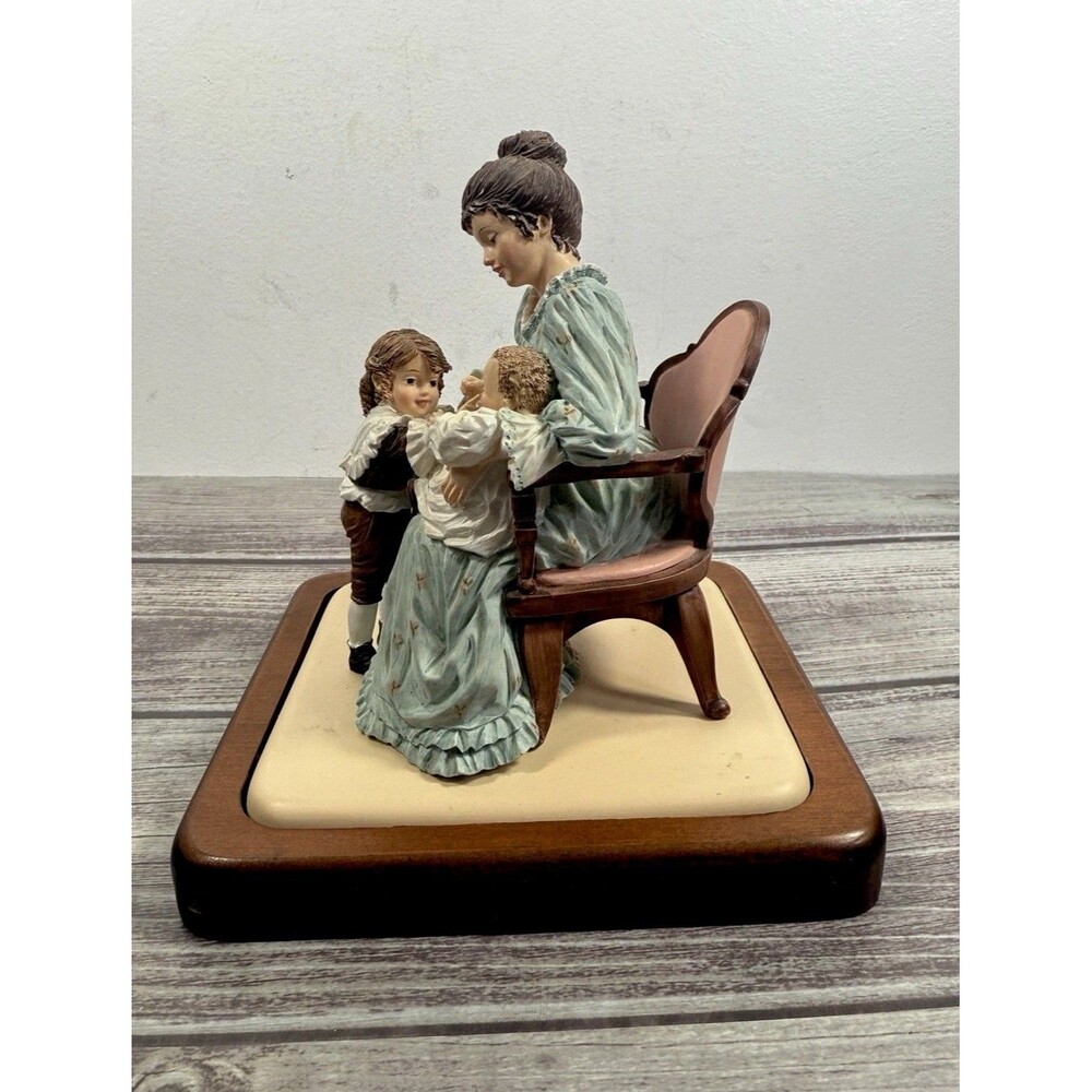Mother's Treasures by Maud Humphrey Bogart 1990 Heirloom Tradition H5619 Vtg